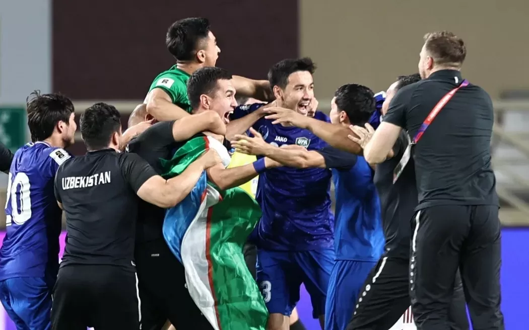 uzbekistan-ukir-sejarah-suporter-rayakan-lolosnya-timnas-ke-kualifikasi-piala-dunia